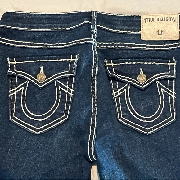 True Religion Blue Jeans with Signature Horsehoes Stitching - Picture 2 of 12
